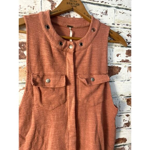 Free People Peach Highway Zip Front Grommet Detailing Cotton Blend Knit Vest - Picture 8 of 13